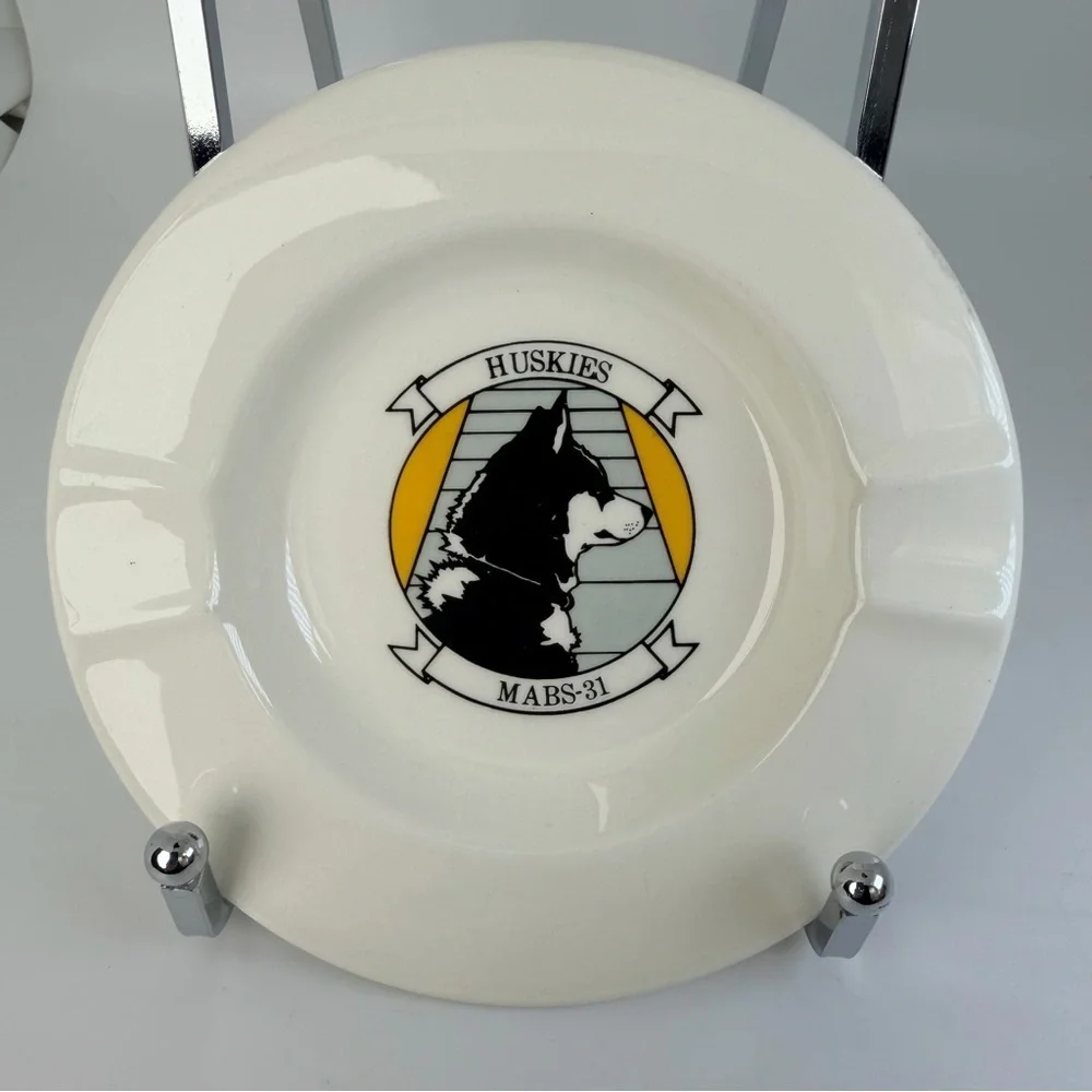 Vintage USMC MABS-31 HUSKIES Ash Tray, Rare